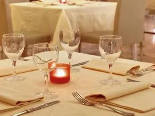Hotel Continental Garda  Garda (Verona)