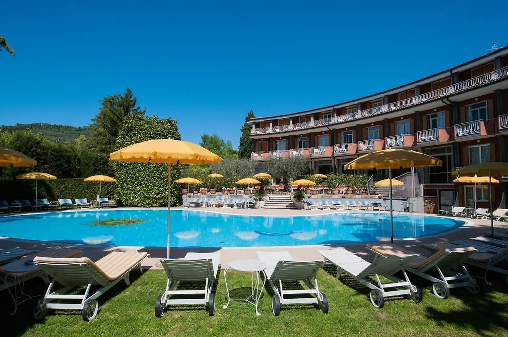 Hotel Continental Garde 3*,  Italie